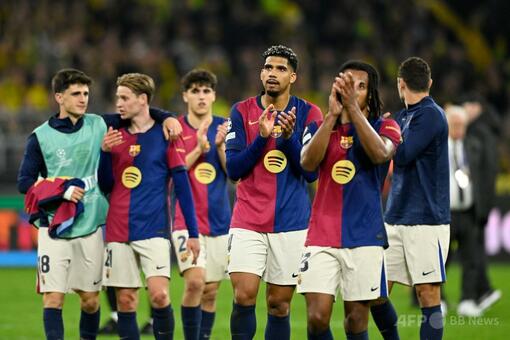 バルサが欧州CL4強入り ギラシにハット許すも逃げ切る 写真7枚 国際