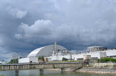 チェルノブイリCHORNOBYL 原子力発電所事故スノードーム チェルノブイリ原子力発電所事故のスノードーム」。チェルノブイリ