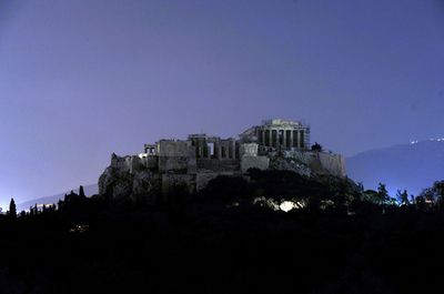 「アースアワー」、世界各地のランドマークが消灯