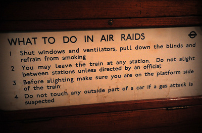 ロンドン地下鉄開業150年、蒸気機関車が復活