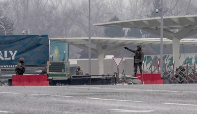 カザフ暴動、死者164人に 5800人拘束