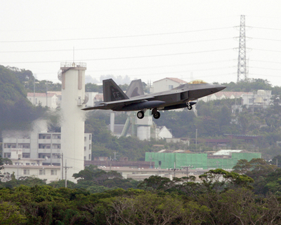 米軍が最新鋭ステルス戦闘機を嘉手納基地に配備 - 沖縄