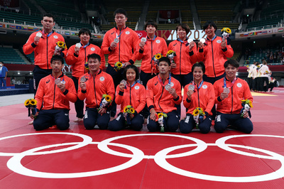 【写真特集】銀メダルを獲得した日本代表チーム 柔道混合団体