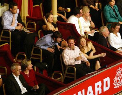 6900万円で英劇場のボックス席はいかが？契約は865年