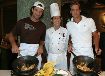 モヤとロペス タイ・オープンの開幕を控えタイ料理に挑戦