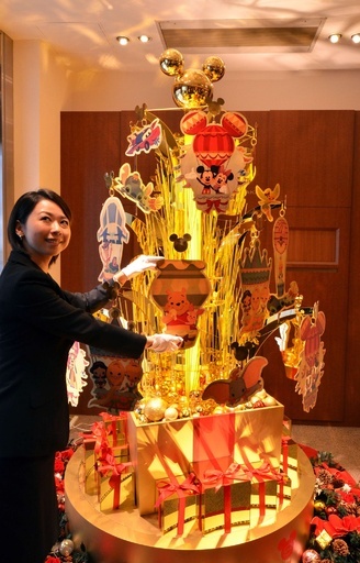 5億円の純金ディズニーツリー、銀座で発売