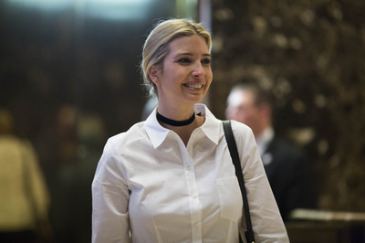 「利益相反」批判のトランプ氏長女、事業と個人のSNSを分離