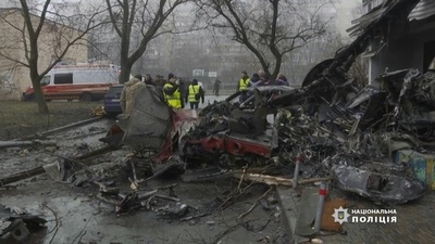 動画:ウクライナ首都近郊でヘリ墜落、内相ら14人死亡