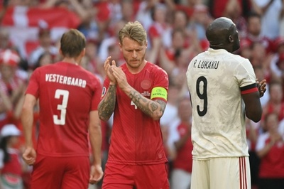 エリクセンに向けて 試合止め選手とファンが拍手 欧州選手権