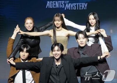 韓国俳優、ガールズグループメンバーの「手を触った？」疑惑？…本人は否定「自分の指をかいただけ」