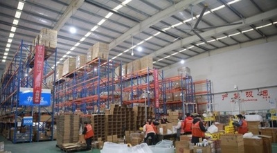 したたかにコロナ禍乗り越え図る「100円ショップの里」 中国・義烏の卸売市場