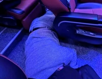 「バスの床は私の寝室？」深夜の高速バスで通路に寝転ぶ男性…韓国・運転手の制止も無視して爆睡