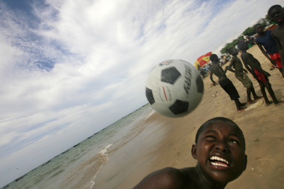 【写真特集】AFPが世界中の海辺で撮影したビーチストーリー