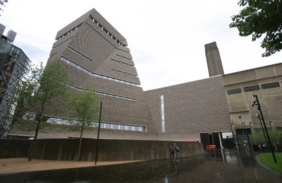 英テート・モダン美術館、新館いよいよオープン