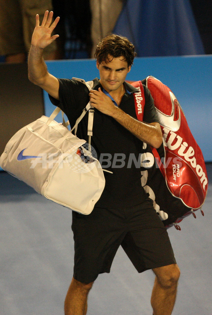 ジョコビッチ フェデラーを降し自身初の全豪決勝進出