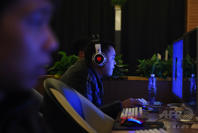 中国、12月からライブストリーミングを検閲へ 急成長で規制強化