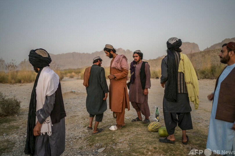 ネクタイは「十字架」の象徴 タリバン幹部主張