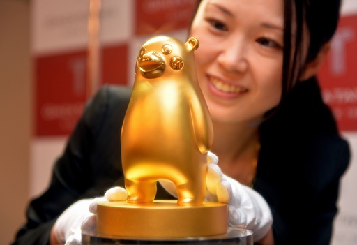 1億円のくまモン純金像をお披露目、東京・銀座 写真5枚 国際ニュース