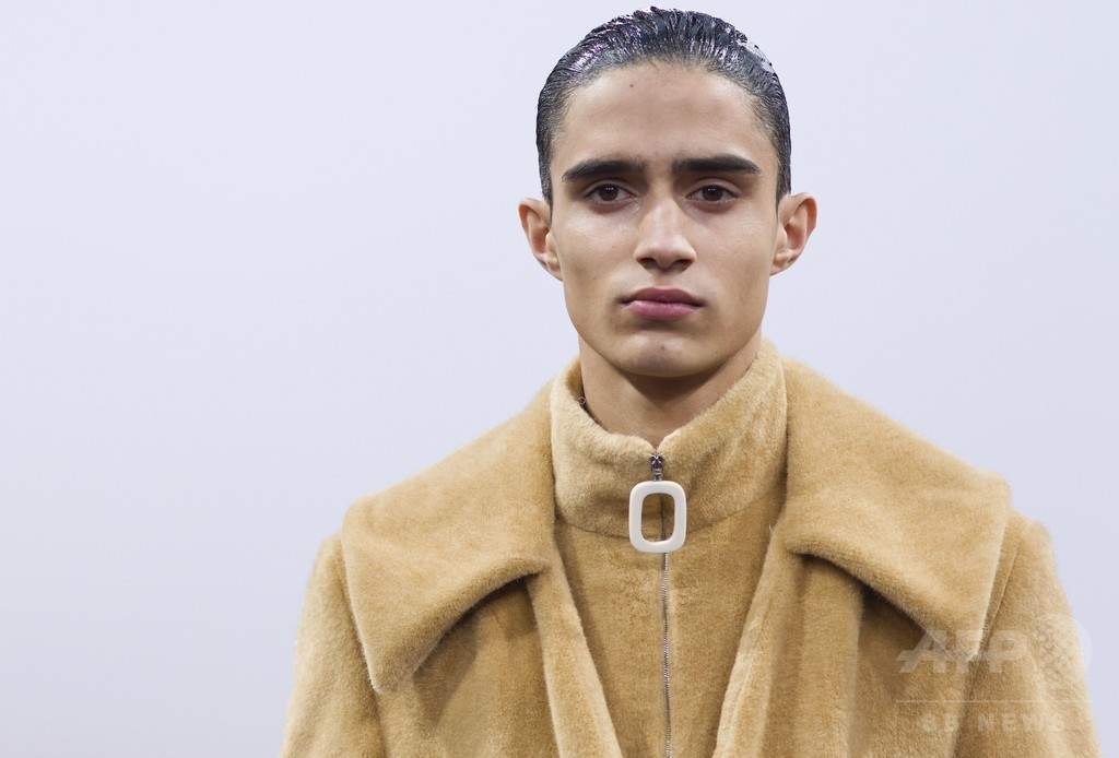 50～80年代の要素をミックス、「J.W.アンダーソン」15/16年秋冬メンズ