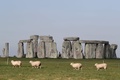 英イングランド南部の古代遺跡「ストーンヘンジ」（2020年4月26日撮影）。(c)Adrian DENNIS / AFP 
