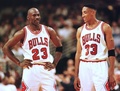 Michael Jordan (L) and Scottie Pippen (R) of the Chicago Bulls talk during the final minutes of their game 22 May in the NBA Eastern Conference finals aainst the Miami Heat at the United Center in Chicago, Illinois. (c)AFP/VINCENT LAFORET