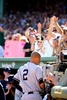 14MLB、ボストン・レッドソックス（Boston Red Sox）対ニューヨーク・ヤンキース（New York Yankees）。現役最後の打席を終え、ダグアウトに下がるニューヨーク・ヤンキースのデレク・ジーター（Derek Jeter、2014年9月28日撮影）。(c)AFP/Getty Images/Al Bello