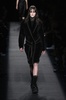 米ニューヨーク市内で発表された「アレキサンダー ワン（Alexander Wang）」15/16年秋冬コレクション（2015年2月14日撮影）。(c)AFP/Getty Images/Neilson Barnard