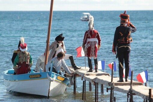 ナポレオン再上陸から200年、南仏で再現イベント 写真19枚 国際
