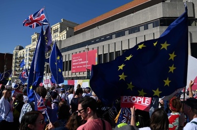 英労働党、EU残留支持明確にせず 党大会で方針決定