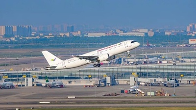 初の中国製大型旅客機「C919」、引き渡し前のテスト飛行に成功