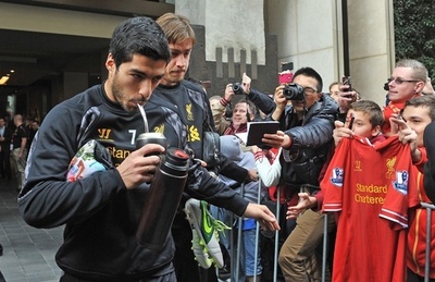 ロジャーズ監督、スアレスのリバプール残留を期待