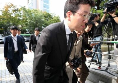 韓流エンタメ買収事件で揺れるネット大手カカオ…検察のターゲットは創業者か