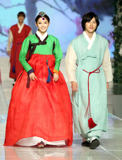 チャリティーイベントにミス・コリアが登場、韓国