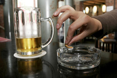 富裕国の若者問題、低中所得国にも拡大 論文