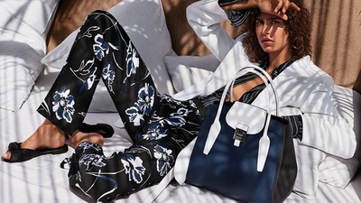 「マイケル・コース・コレクション リゾート 2018」ADキャンペーン