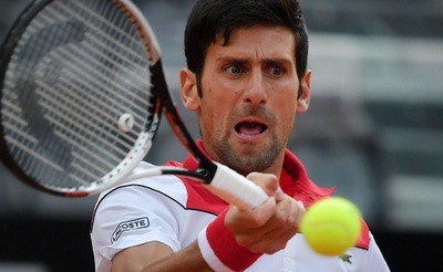 ジョコビッチ、得意のローマで初戦突破 ドルゴポロフに55分完勝