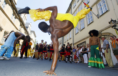 ドイツでサンバ・フェスティバル開催