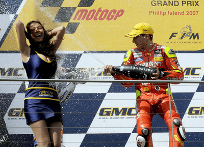 ロレンゾ ポール・トゥ・ウィンでシーズン9勝目