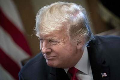 トランプ氏、元弁護士への違法行為指示を否定