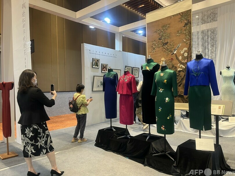 チャイナドレス人形を「日本の芸者」と誤表記 中国雑貨チェーンの海外代理店