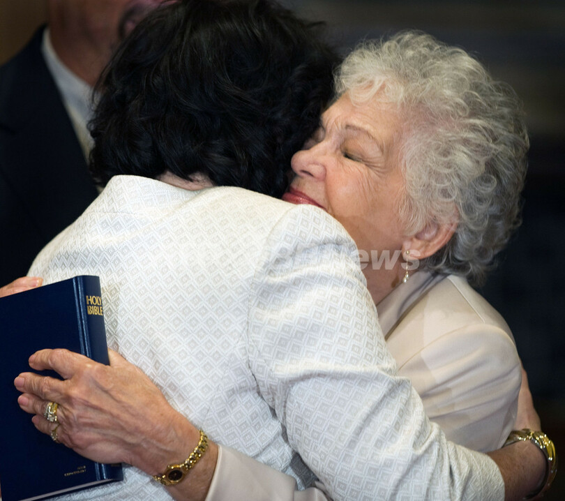 ソトマイヨール氏、最高裁判事に就任 初のヒスパニック系