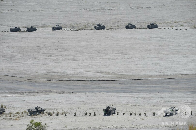 フィリピンが米軍地位協定破棄、トランプ氏「金の節約になる」