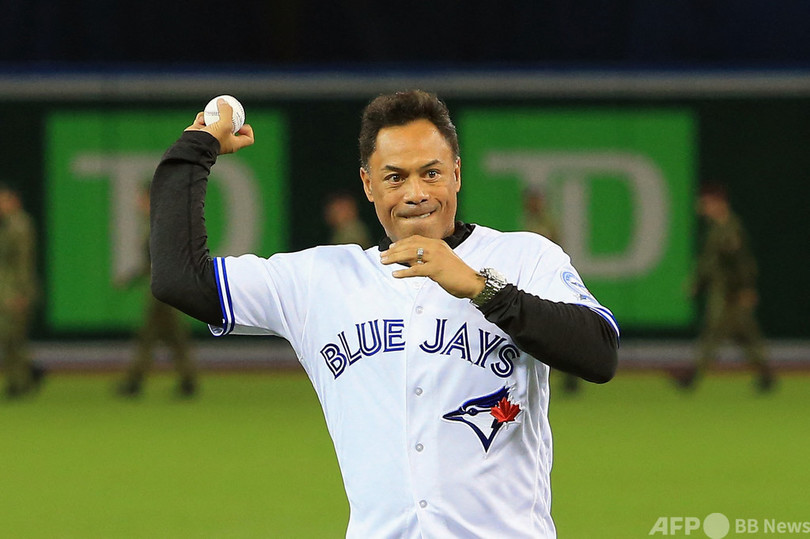 殿堂入り二塁手アロマー氏、過去の性的不正行為で解雇 MLB