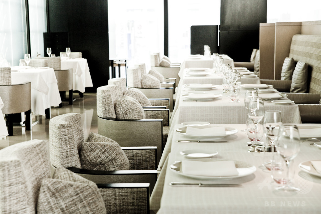 料理のオートクチュール「ベージュ アラン・デュカス 東京」で春を感じるコレクション