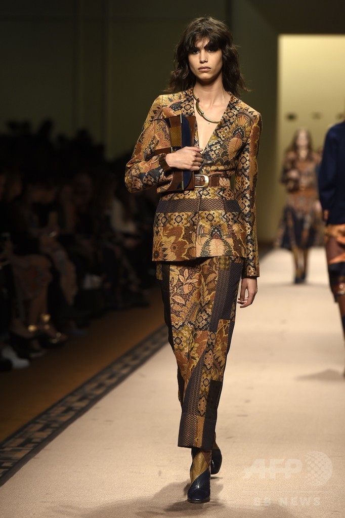 インテリアや家具をインスピレーションに、「エトロ」15/16秋冬