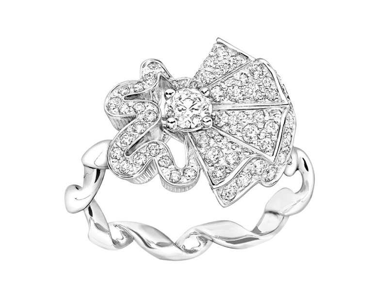 「ディオール」ドレスに着想を得たジュエリーに新作登場