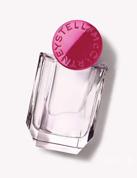 ステラ マッカートニー、新フレグランスのビジュアル公開