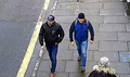 英ロンドン南部ソールズベリーの通りを歩くロシア人元二重スパイ暗殺未遂事件の「アレクサンドル・ペトロフ」（右）、「ルスラン・バシロフ」両容疑者。ロンドン警視庁提供（2018年3月4日撮影、9月5日公開）。(c)AFP PHOTO / Metropolitan Police Service