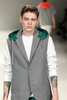 15年春夏「メルセデス・ベンツ ファッション・ウィーク 東京（Mercedes-Benz Fashion Week TOKYO）」で新作を発表したミスター・ジェントルマン（MR.GENTLEMAN）（2014年10月18日撮影）。(c)AFPBB News/JFWO/MBFWT