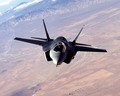 試験飛行中の米航空機メーカー、ロッキード・マーチン（Lockheed Martin）の統合打撃戦闘機（Joint Strike Fighter、JSF）の試作機、X35C（撮影日、撮影場所不明）。(c)AFP/LOCKHEED MARTIN